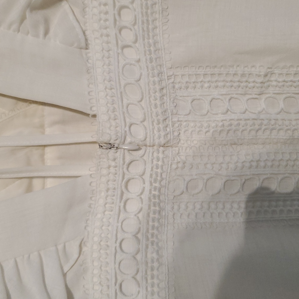 THE CLOTHING COMPANY WHITE DRESS - Picture 7 of 10